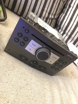 Opel Astra H/Zafira B Corsa D CD Radio 13154304 AZ Blaupunkt CD 30 MP3