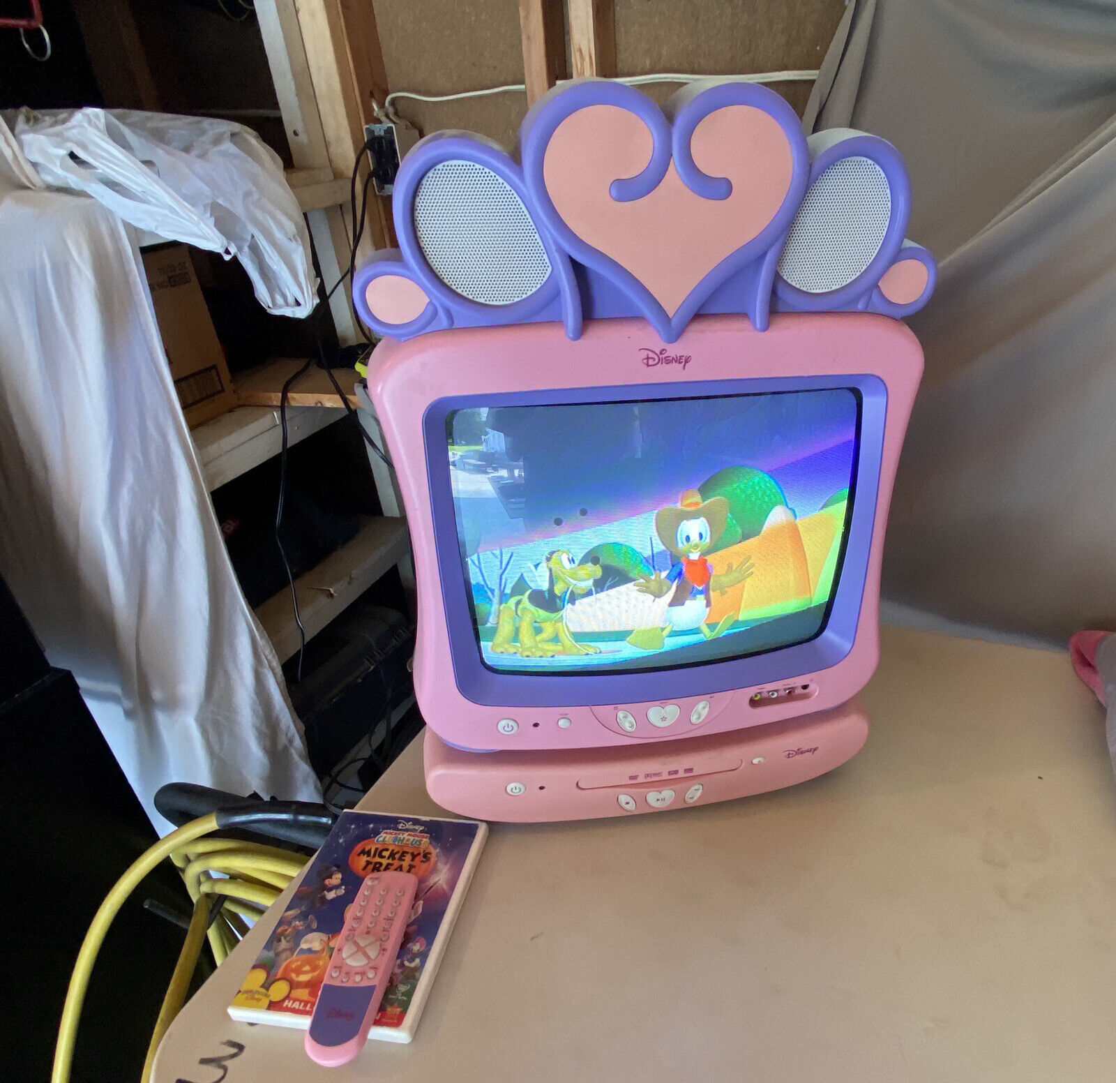 Disney DT1350-P 13 inch Analog CRT Television With DVD Player