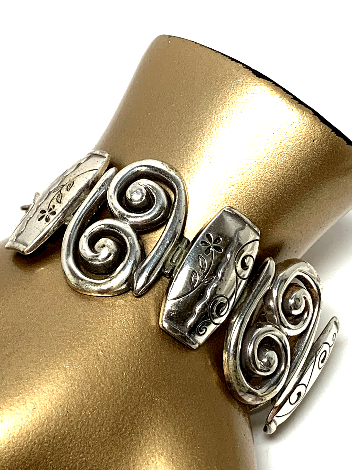 Brighton Pablos Passion Silver Floral Swirl Link Bracelet 7.75 Inches