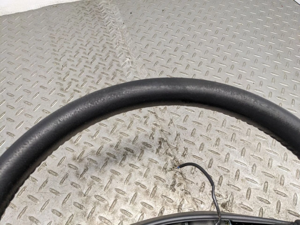 Toyota 4runner 2003-2009 volante cuero negro con crucero y radio C 116 Foto 4 de 4