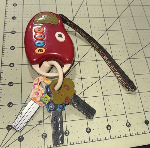 B. toys FUNKeys! Realistic Drive Keys, Red Works