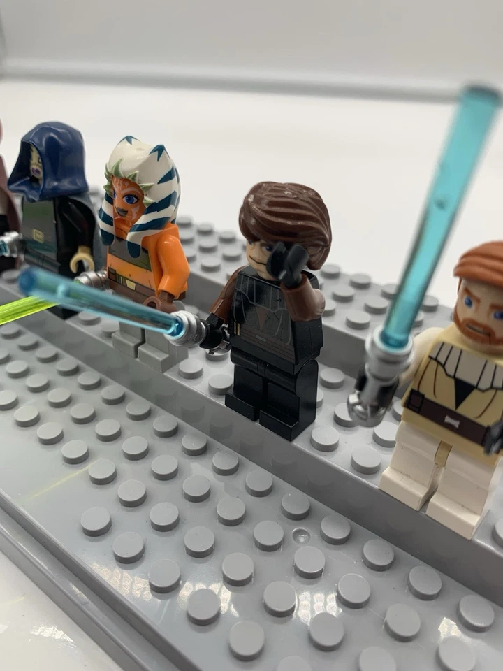 Lego Star Wars Jedi minifigura LOTE de 5 guerras clônicas com sabres de luz - Imagem 3 de 4