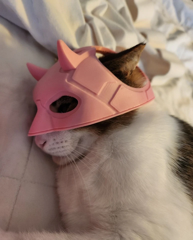 Viral 3D Printed Cat Mask - Batman/Devil Pet Cosplay from TikTok (Custom Colors) - Image 4 of 4