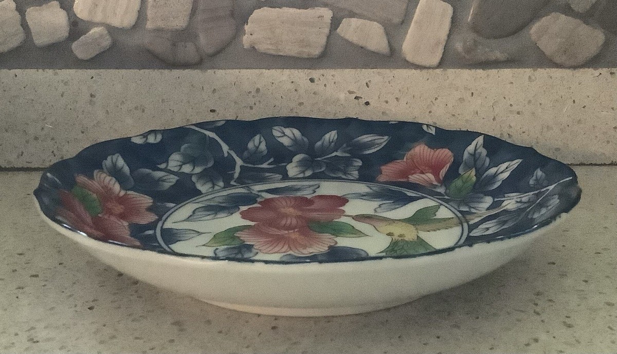 Vtg. TAKAHASHI Hibiscus with Hummingbird Porcelain 7 1/2” Plate