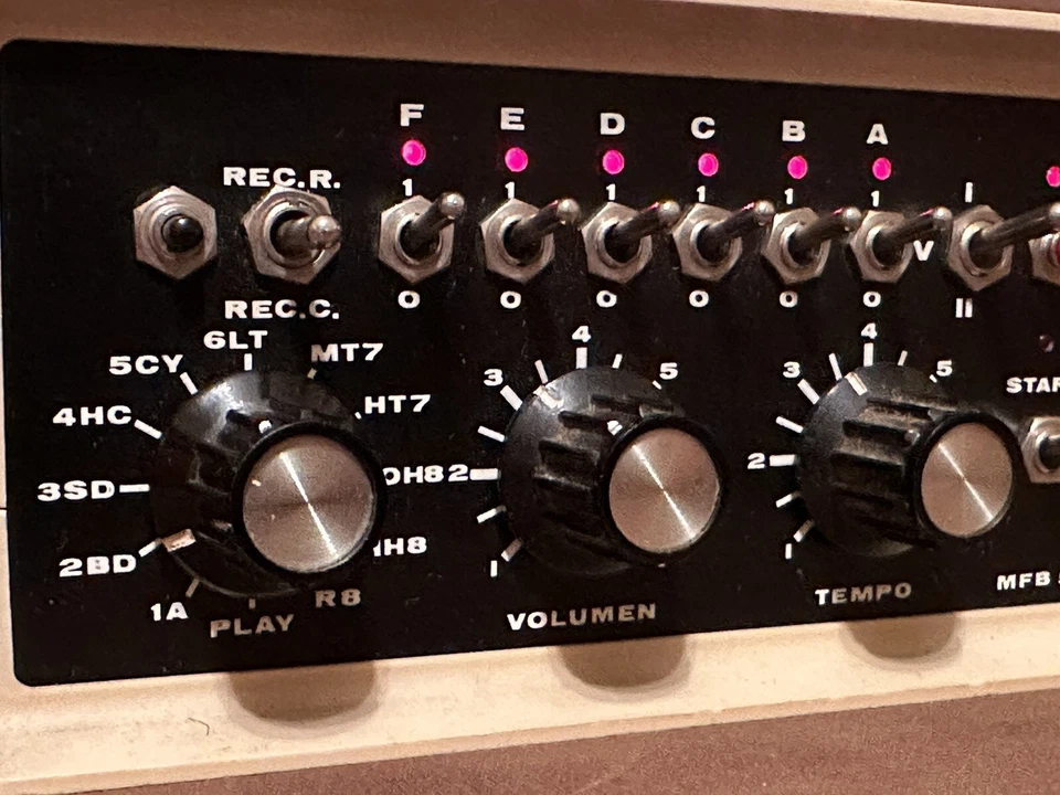 MFB 512 Manfred Fricke Berlin - vintage Drum Machine - 80er Jahre -  Bastler - Bild 3 von 4