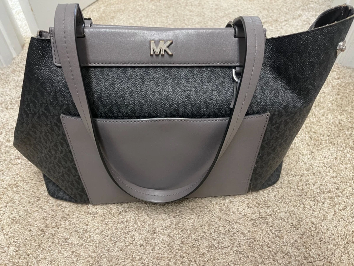 Michael Kors Black MK Logo Fanny Pack Belt Wallet Waist Bag 554131C for  sale online | eBay