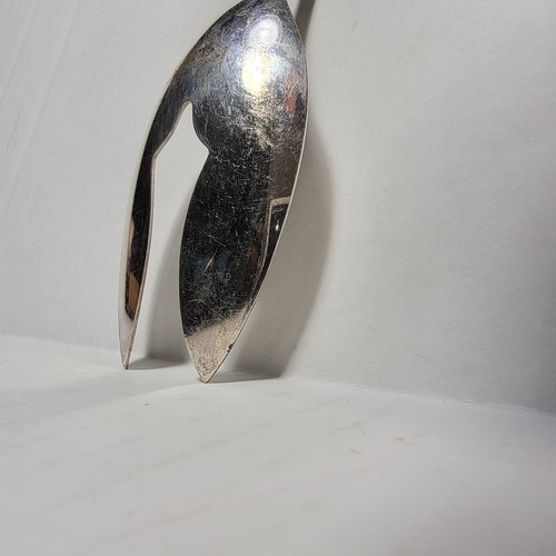 MERIDEN Silver Plate Serving Piece, 7.75" Antique, Vintage Collectible - Picture 6 of 13