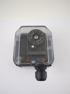 KROM SCHRODER DG10UG-3 PRESSURE SWITCH 1-10 MBAR 84447320