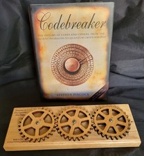 MÁQUINA DE CIFRADO ENIGMA II Y DESCIFRADOR DE CÓDIGOS DE LIBRO DE STEPHEN PINCOCK SET CRIPTO