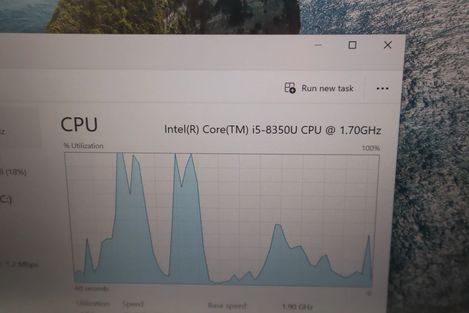 Laptop Dell Latitude 5490 Intel Core i5 16GB RAM 256GB SSD Win 11 Pro Foto 2 de 4