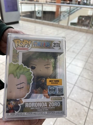 Funko Pop! One Piece Roronoa Zoro Hot Topic Exclusive #2178 Figure (wrapped)-