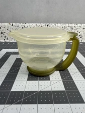 Vintage Oneida 2-Cup Measuring Cup with Lid Olive Green Handle Visible