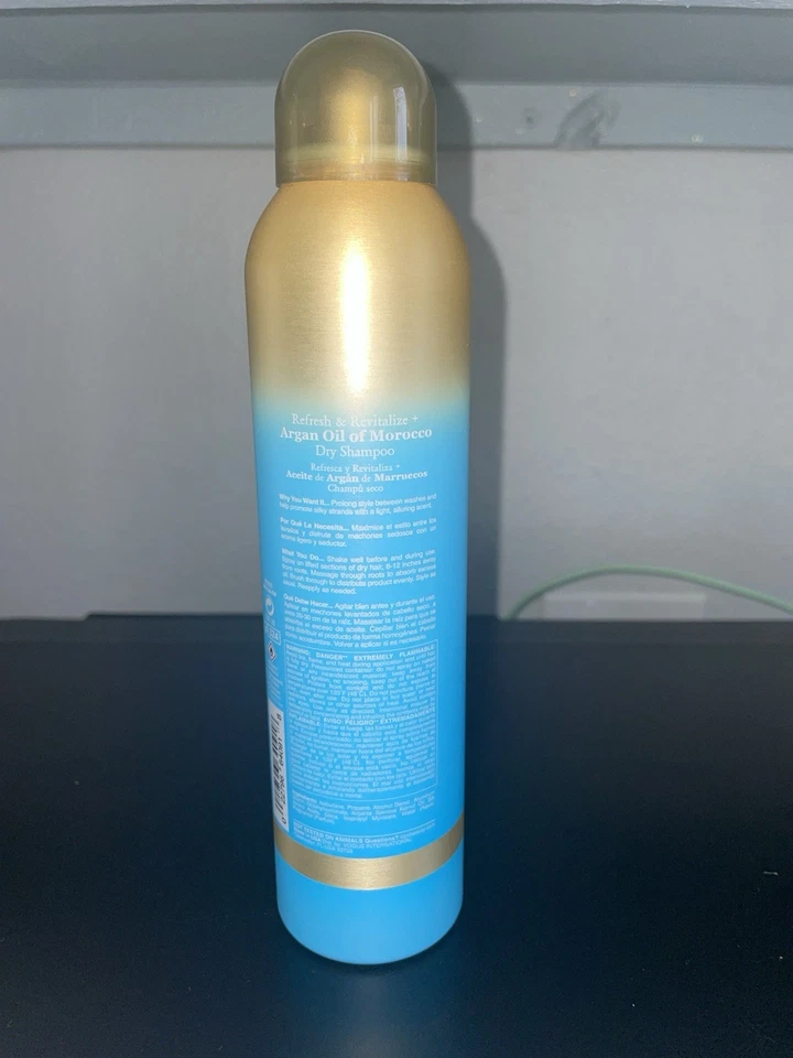 Champú seco OGX Extra Strength Refresh & Revitalize aceite de argán de Marruecos 5 OZ Foto 2 de 2