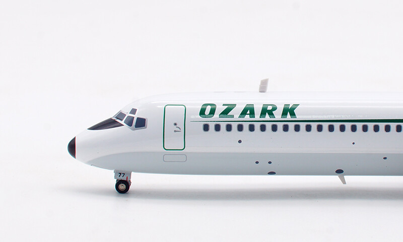 1:200 InFlight OZARK McDonnell Douglas DC-9-30 Airplane