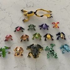 Safari Ltd + W. N. Made In China Collectible Set Of 15 Poison Dart Frogs Vintage