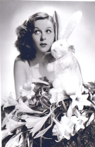 SUSAN  HAYWARD -hollywood MOVIE star  PIN-UP/ GLAMOUR  2020s modern PHOTO