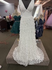 Aria Bridal Collection Size 6