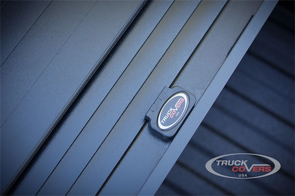 Truck Covers USA CR402MT American Roll Hard Retractable Tonneau Cover - Image 2 of 4