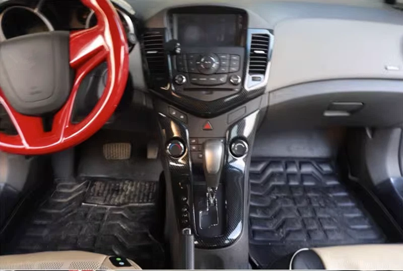 Cuadro de control central automático de fibra de carbono para Chevrolet Cruze 2010-15 Foto 4 de 4