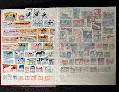 Vintage Stamp Collection - Over 800 Stamps - Picture 8 of 11