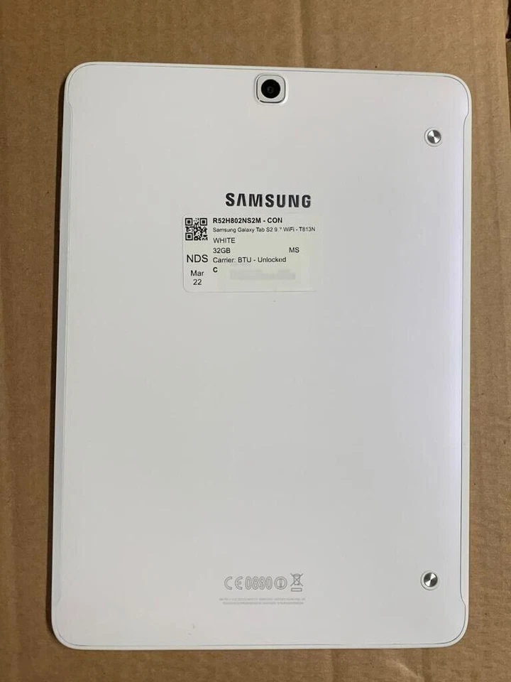 Samsung Galaxy Tab S2 9.7 · 32GB · Wi-Fi, photo 4 of 5