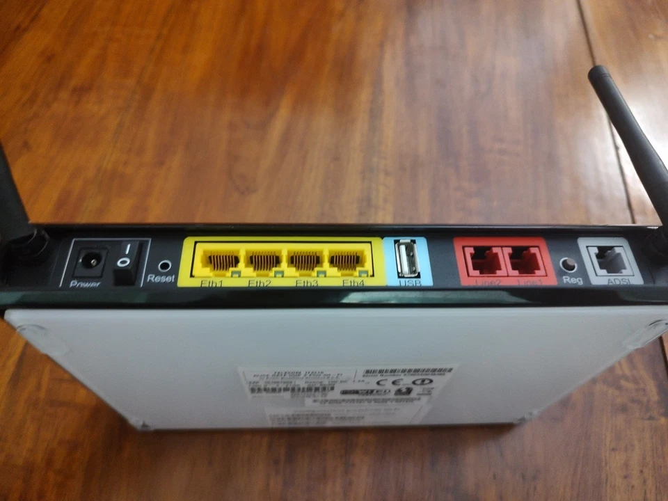 Modem Router Alice Gate VoIP 2 Plus Wi-Fi Telecom ADSL2+ 4 Porte LAN - Immagine 3 di 3