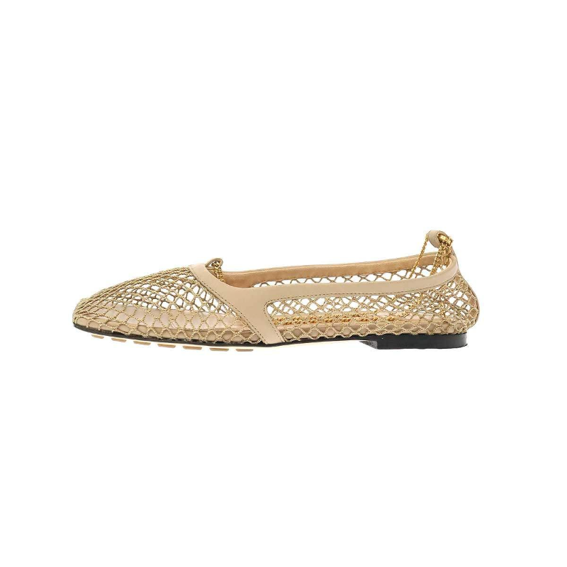 BOTTEGA VENETA ベージュ ローヒール　ミュール ギャザーベルト付き BOTTEGA VENETA ベージュ ローヒール ミュール ギャザーベルト