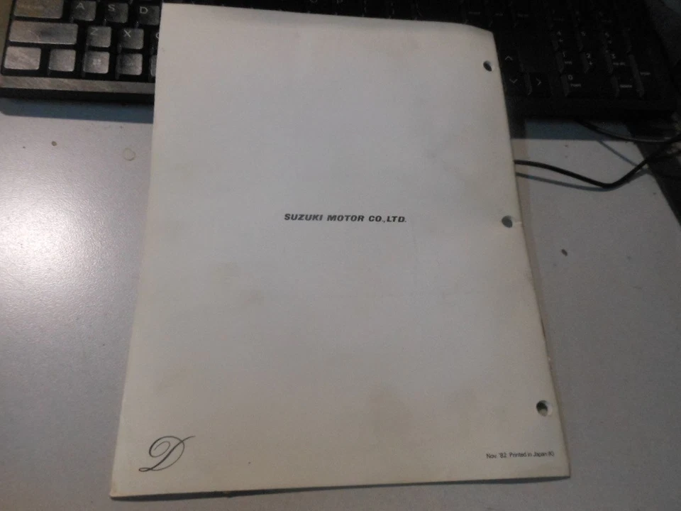 Guía de servicio previa y montaje de fábrica Suzuki 83 DR500D 99505-01313-03E Foto 3 de 4