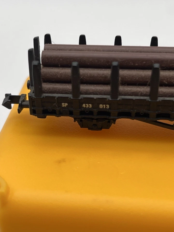 High Speed Model Railroad N Scale Metal Products Southern Pacific Log Car - Image 2 of 4