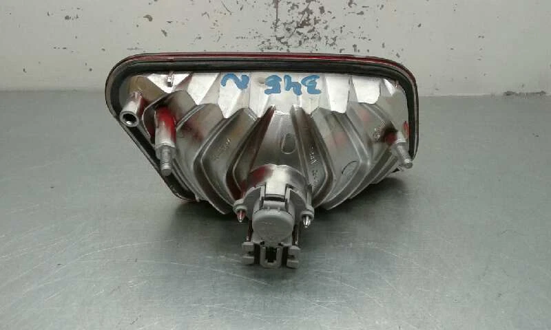 luce antinebbia posteriore sinistra per FIAT STILO (192) 1.6 16V CAT 2001 198102 Foto 2 de 4