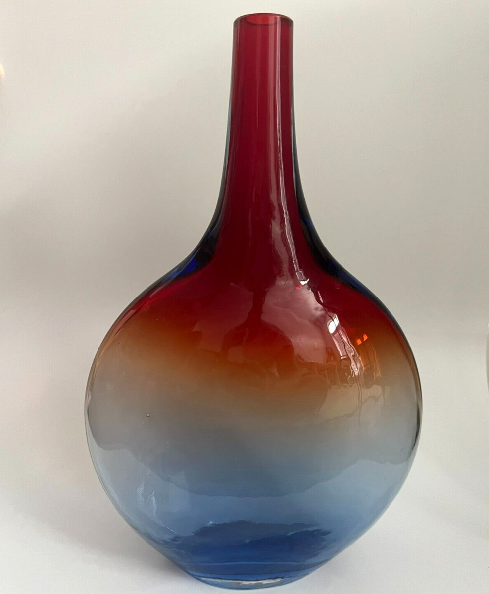 Barbini Murano Hand Blown Art Glass Vase, Signed by Alfredo
