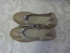 Capelli New York Ballet Slippers Size 6 M NWT Gold Glitter Elastic Top Nonslip
