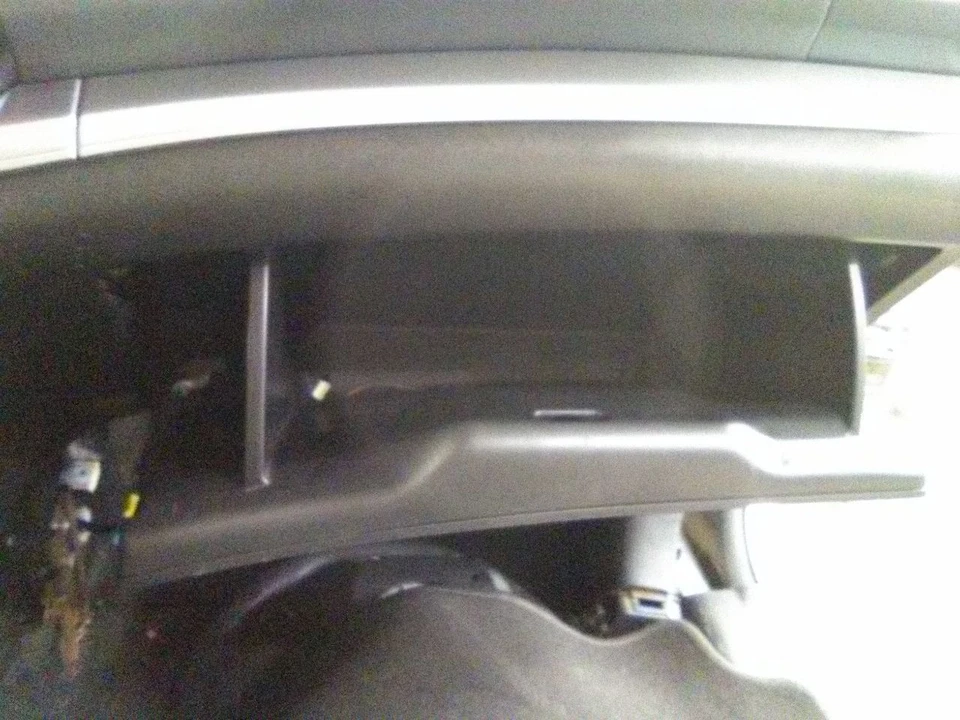 Guantera Honda CR-V 15 Foto 2 de 4