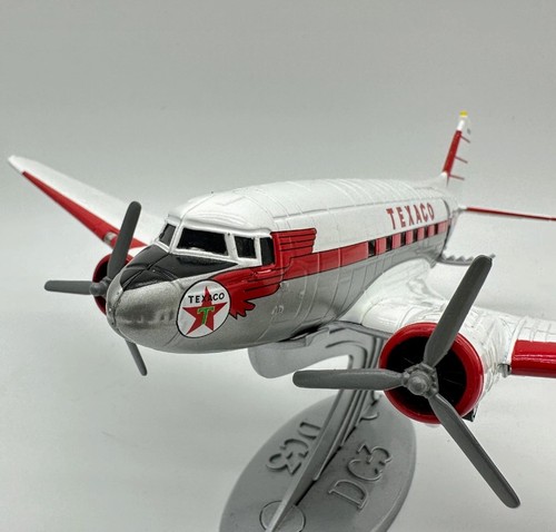 ERTL 15” Wings of Texaco / WW2 Gooney Bird Douglas DC-3C Diecast Airplane Model - Picture 6 of 7
