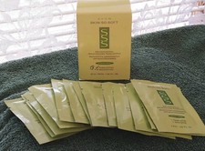 Avon New Skin-So-Soft Antibacterial Moisturizing Towelettes Box of 13- 2003