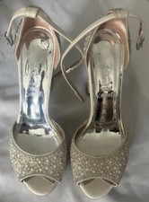 Women  s bridal shoes Size 38 Bridal Smilee