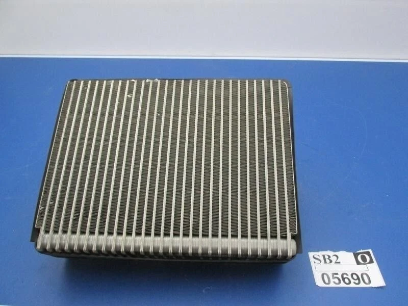 AC Evaporator S80 1999 2004 Volvo A/C Air Condition Radiator Only OEM 9166171 - Image 4 of 4