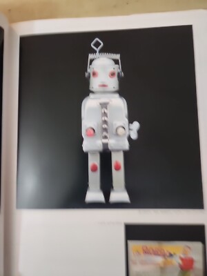 Teruhisa Kitahara / TIN TOY ROBOTS T Kitahara Collection