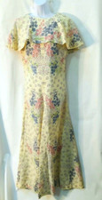Adorable pale yellow floral 1970s VTG folk boho rayon summer maxi dress small