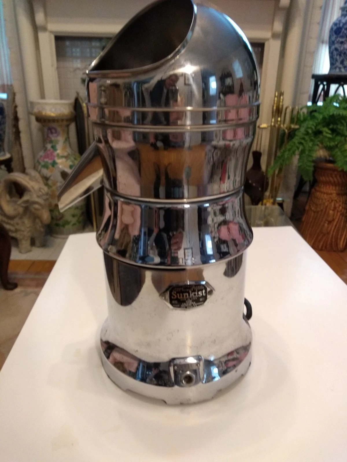Commercial SUNKIST Citrus Juice Kitchen Juicer Type 6
Opens in a new window or tab