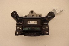 2022-2024 VOLKSWAGEN TAOS FWD LEFT SIDE A/T TRANSMISSION MOUNT SUPPORT OEM