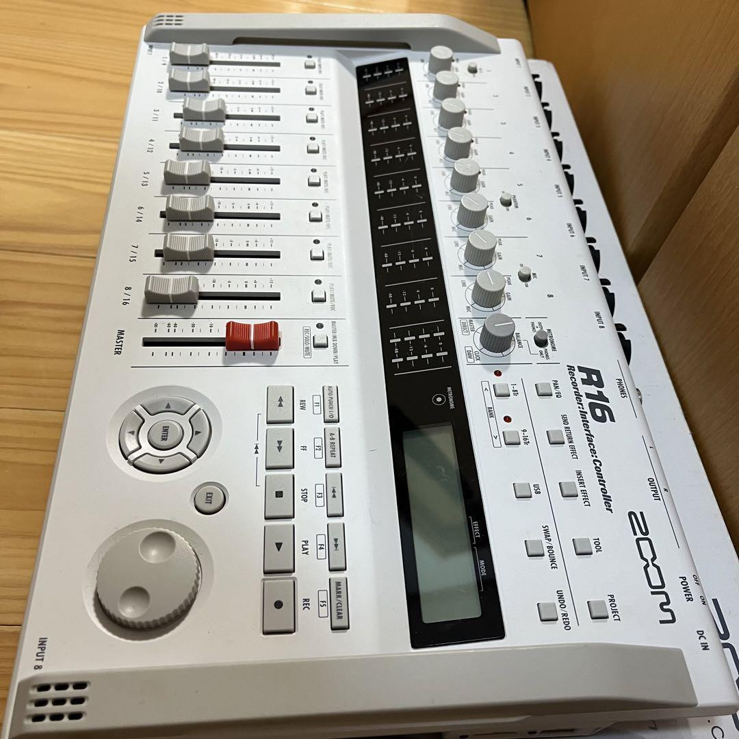 Zoom R16 MTR Audio Interface Very good conditionFrom Japan Zoom R16 MTR Audio Interface Very good conditionFrom Japan