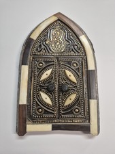 Specchio vintage marocchino ad arco con anta martellato a mano rame ottone orientale
