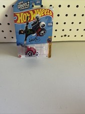 Hot Wheels Wheelie Chair Red 3/5 Aaron Wheelz Fotheringham