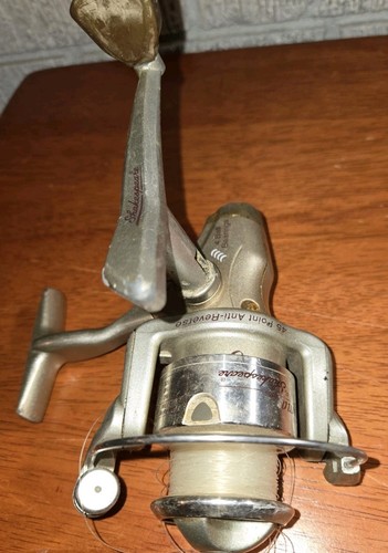 Vintage Shakespeare Sigma 3035S Fishing Reel - Picture 9 of 10
