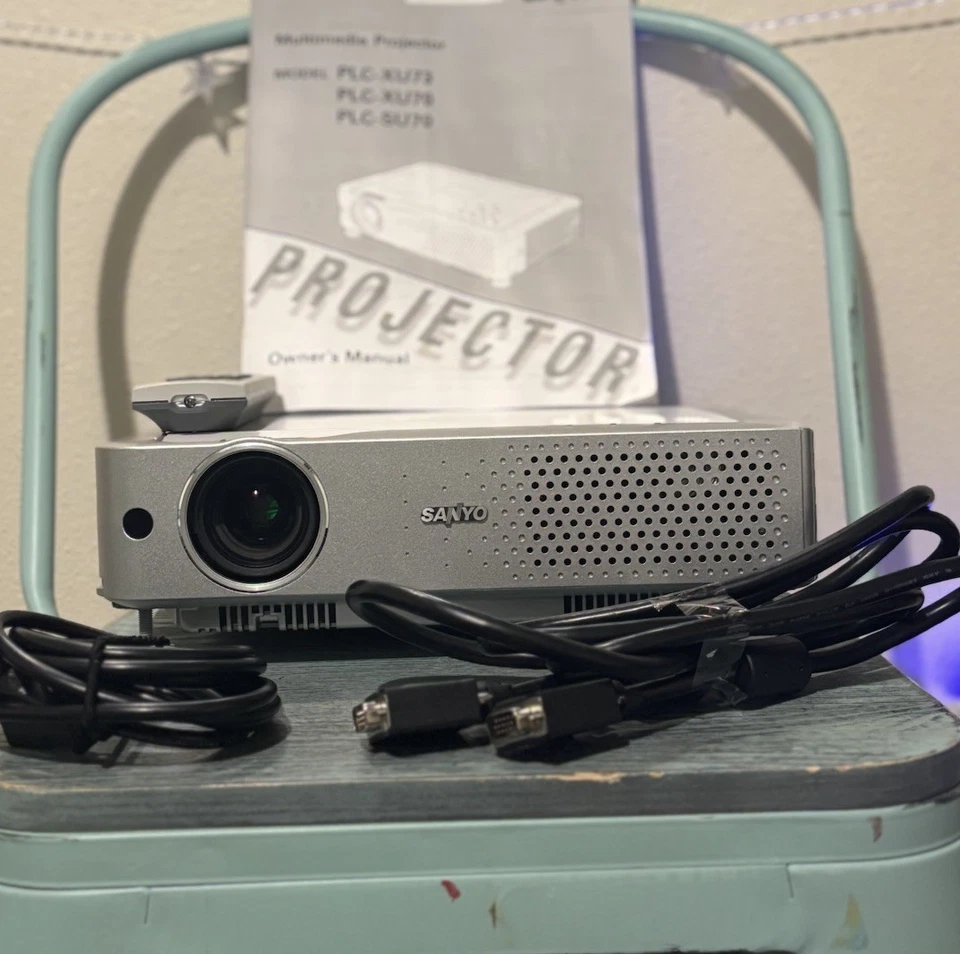 Sanyo Multimedia Projector Model PLC-XU73 W/ Case - Image 4 of 4