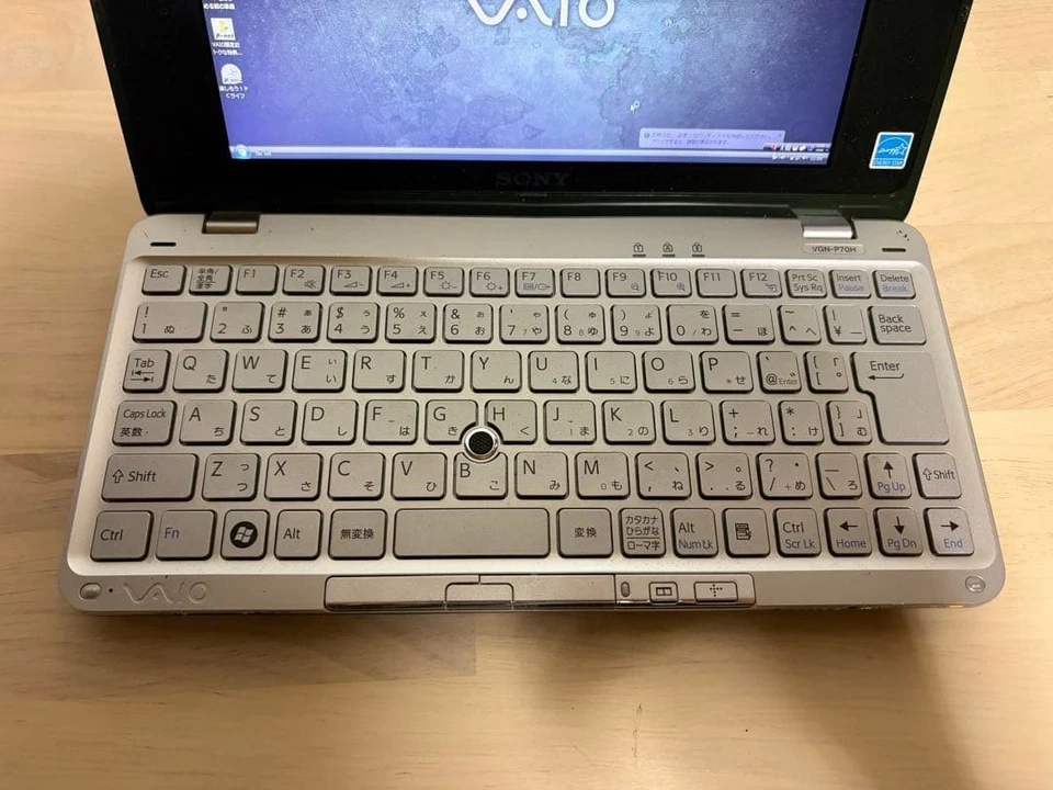 SONY VAIO VGN P70H Atom CPU Z520 1.33GHz RAM 2GB HDD 60GB Win Vista Home Basic - Imagen 2 de 4