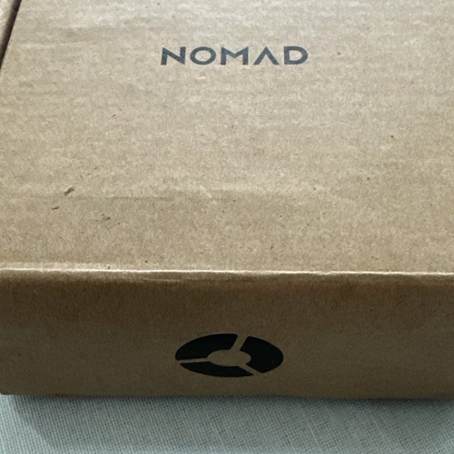 Nomad ALUMINUM Stand for APPLE WATCH Charger Space Gray - 第 5/5 張圖片