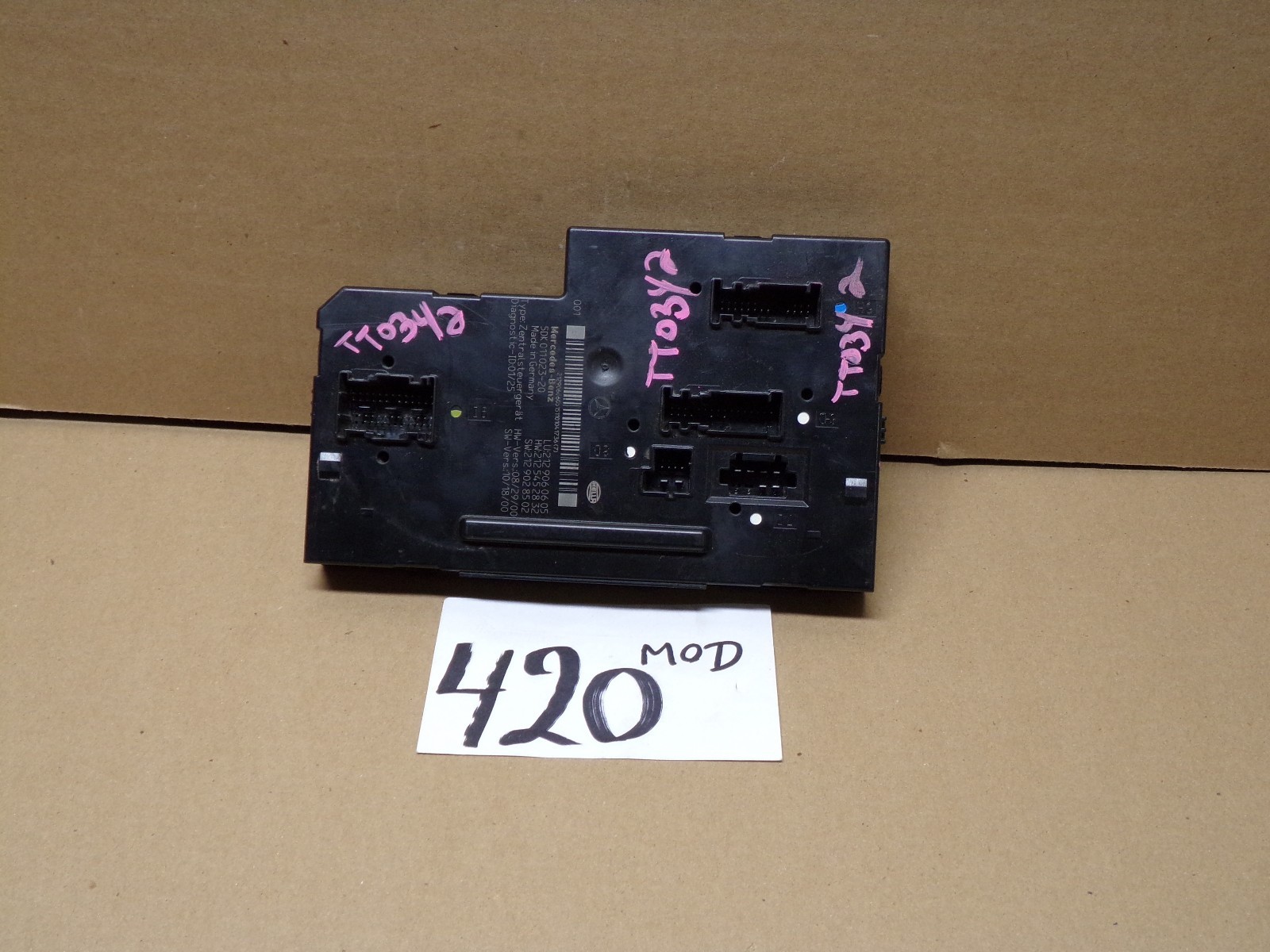 2011 Mercedes E350 Body Control Module Computer #420-MOD 