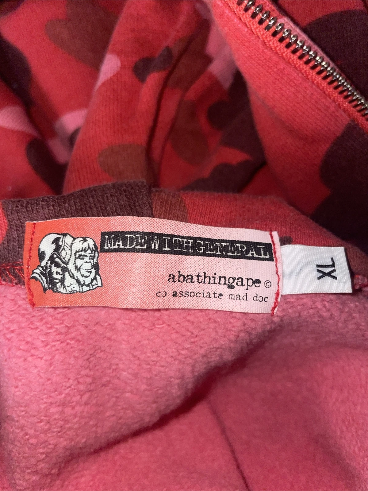 A BATHING APE (BAPE) Felpa con cappuccio mimetica rossa molto rara Bape vintage A Bathing Ape NUOVA One Of One